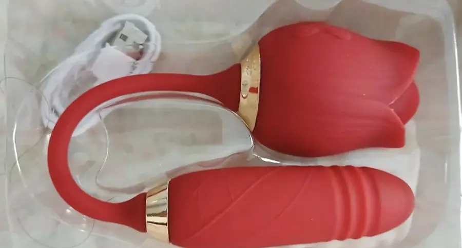 Use Pérolas: massageador de silicone em formato de rosa